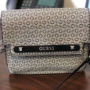 Guess purse